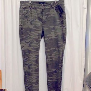 Lucky Brand Camo Skinny Jeans